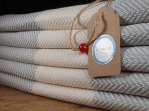 Couture Towel Hellgrau